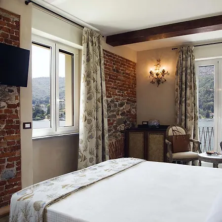 Boutique Elvezia Στρέσα