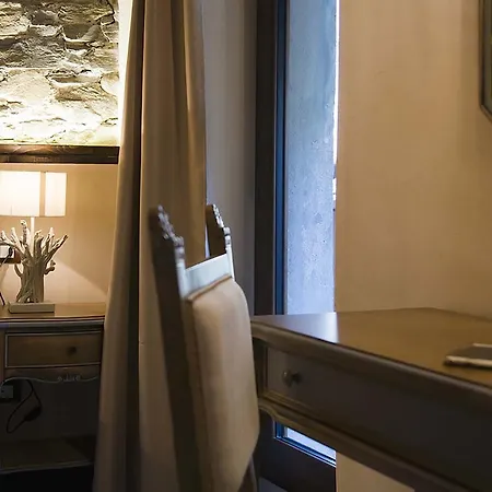 إلفيزيا البوتيكي * ستريزا